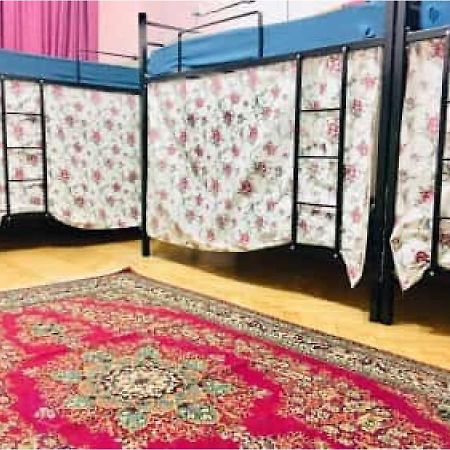 Taj Hostel Tbilisi Zewnętrze zdjęcie